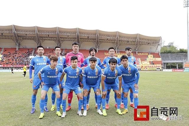意甲-吉鲁破门佳夫乌龙 AC米兰3-3热那亚